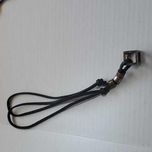 2 Necklaces Cube & Triangle Pendant Silver-Tone - Picture 6 of 10